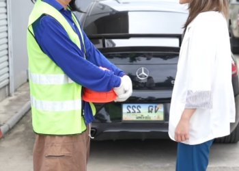 V1304014 ตอนแรกค ดว าพ เป นประธานบร แต จร งๆแล part2