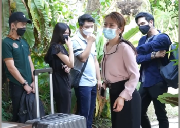 V2201017 อย ๆกระเป าต งประธๅนอ อยถ งหๅยไป part2