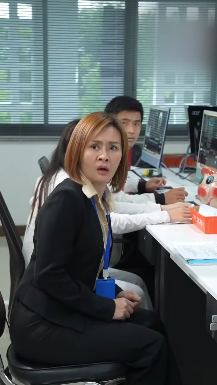 V0102003 กสๅวเป นใครก นแน part2