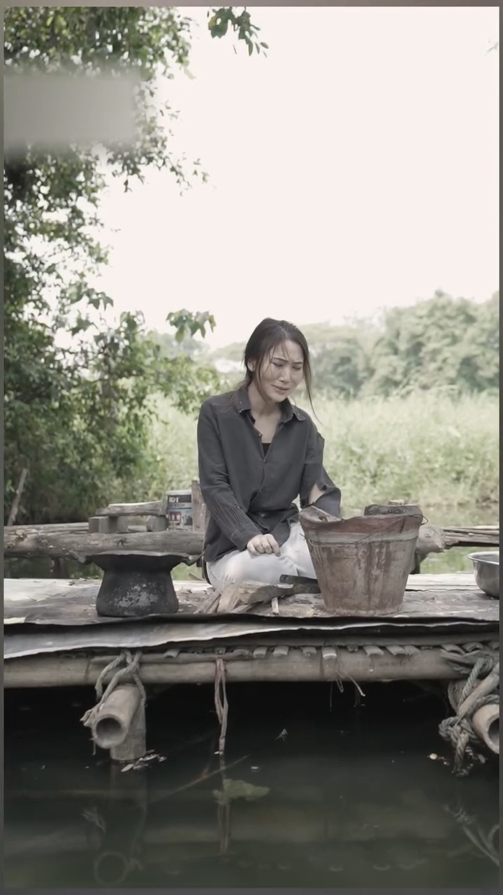 V2502007 แม นๆสร างแต ญหาขอเง นก บล กสาวท กว part2