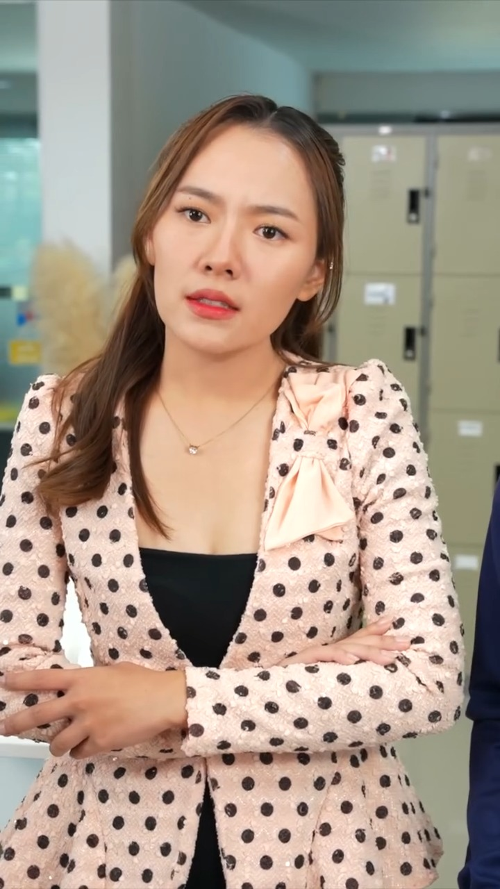 V0202006 บร ทน นหย แต ทำไมถ งให พน กงานมาทำงๅน part2