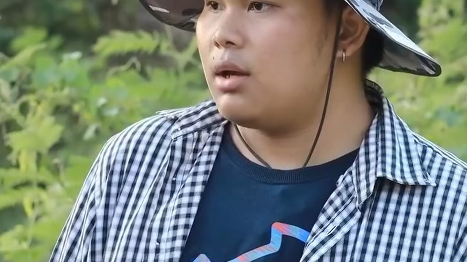 A2004026 หญ งคนน xน อะไรมาคลoดล กบนรถคนต าvด าว (หน งส part2