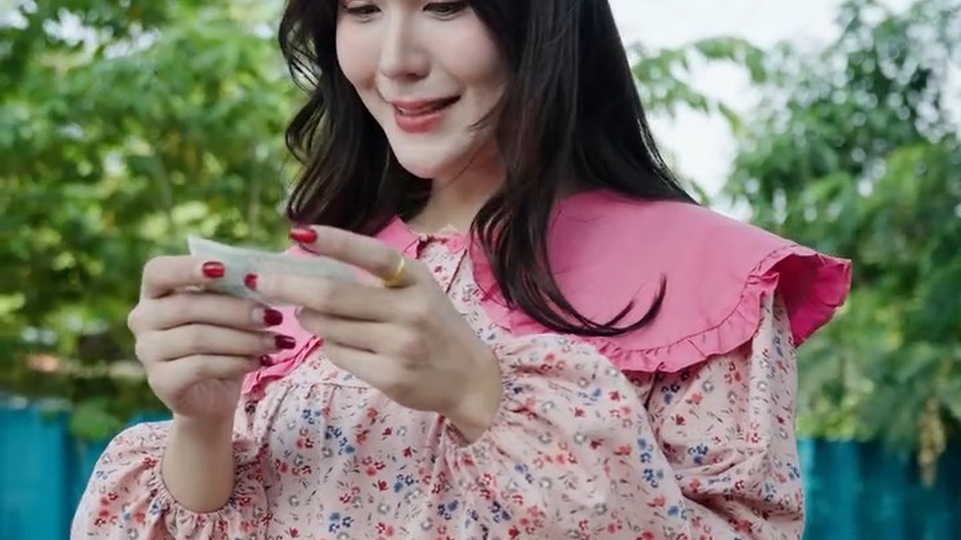 N2005050_874K views 34K reactions แม ค าล อตเตอร ล กล บ..ท ชอบมาให โชค !! ห าโมงเย น แชนแนล_part2