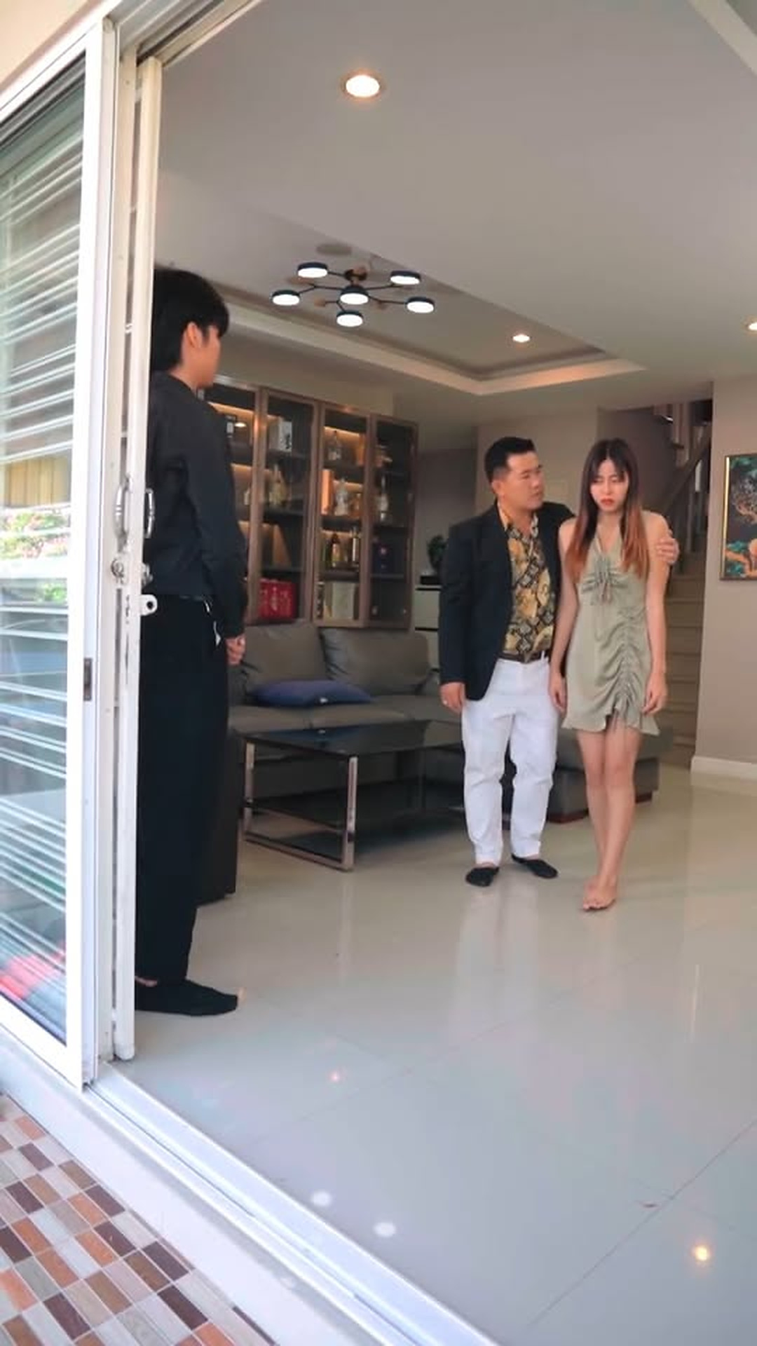 E2805010_ไม ม ใครรวย เพราะการพน น (ตอนแลกต ว)_part2