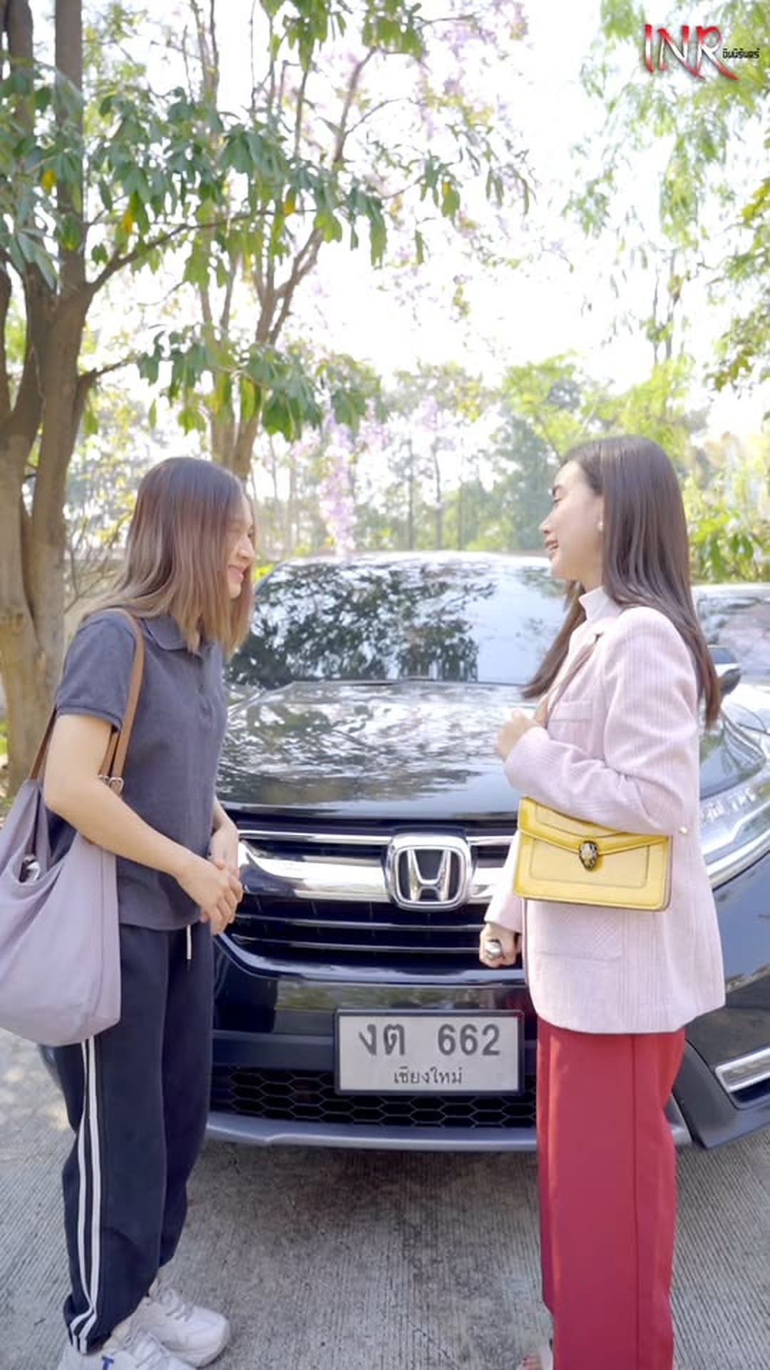 A1006073_ขอย มรถถ ายร ปให แม ด หน อยได ไหมคะ_part2