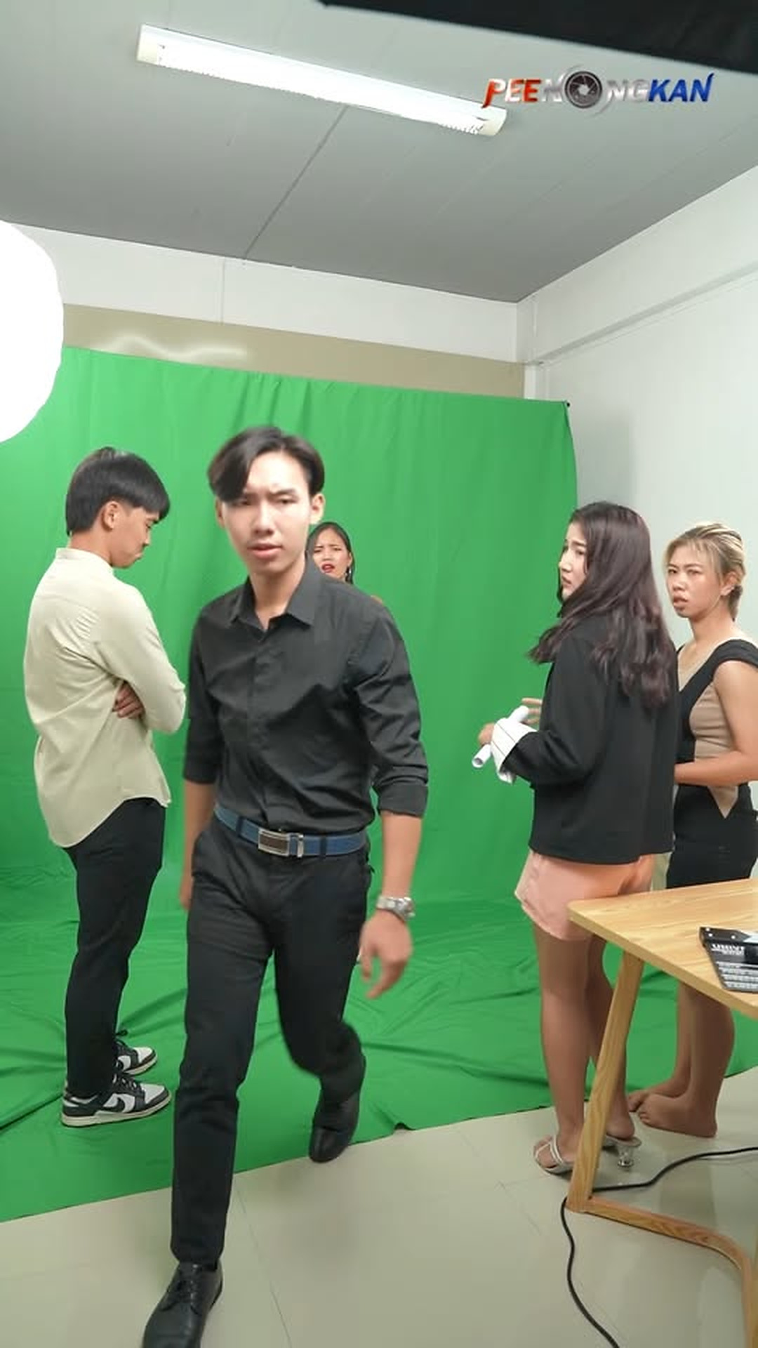 E2006077_แฟนใครเป นแบบน บ าง ได ค บจะเอาศอก_part2