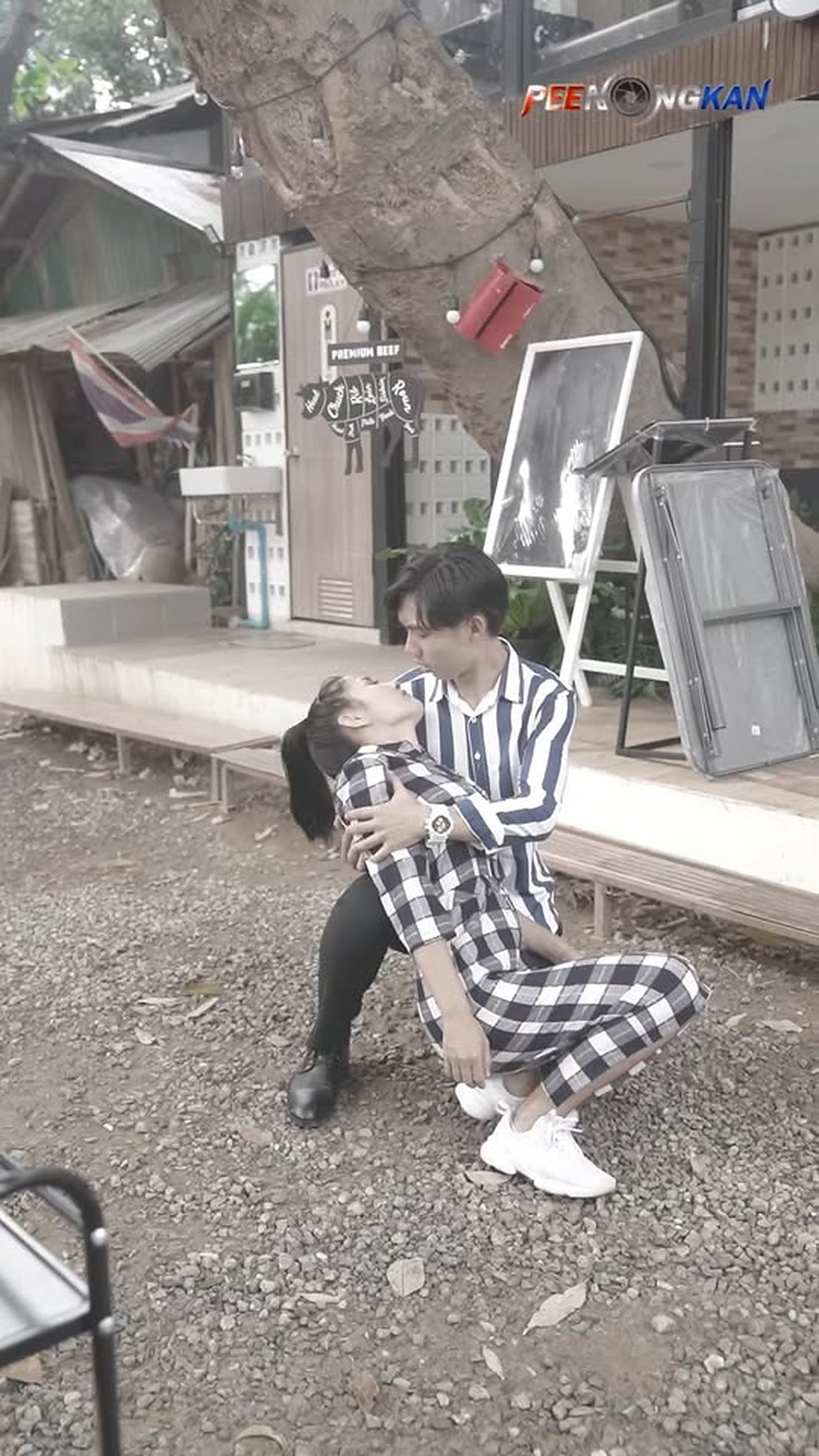 E2706010_สาม เก า แอบขโมยล กของฉ น_part2.mp4