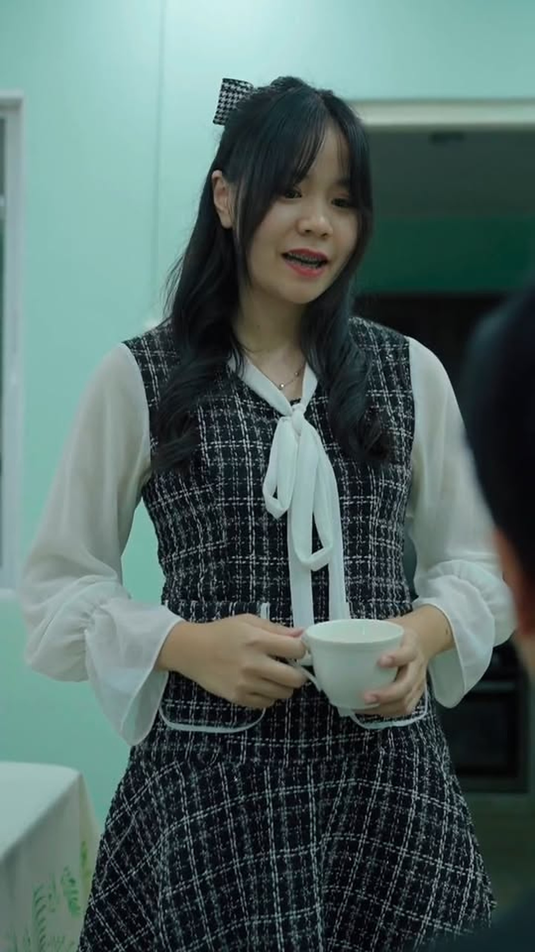 E0407033_สาม ต องการใกล ช ด แม บ าน_part2.mp4
