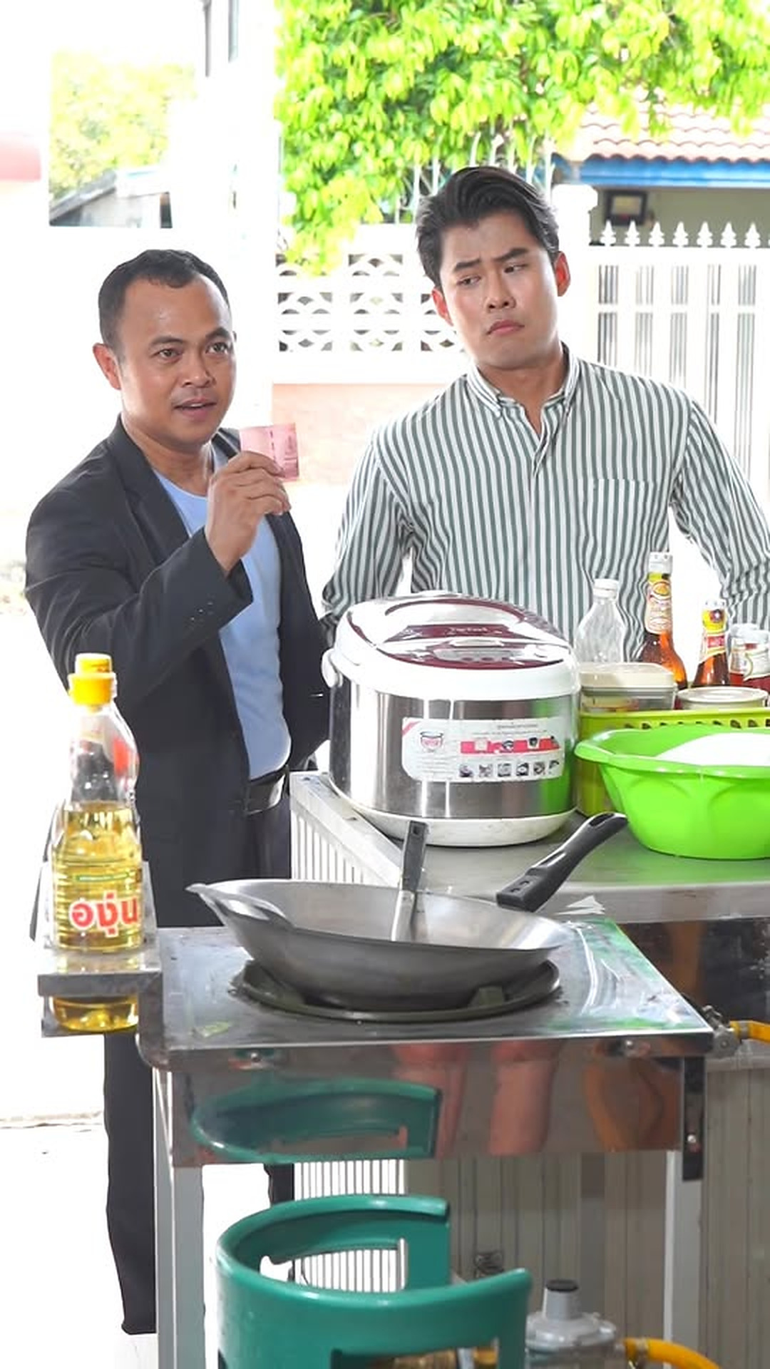 L0407045_รวยเพราะโดนด อยค า_part2.mp4