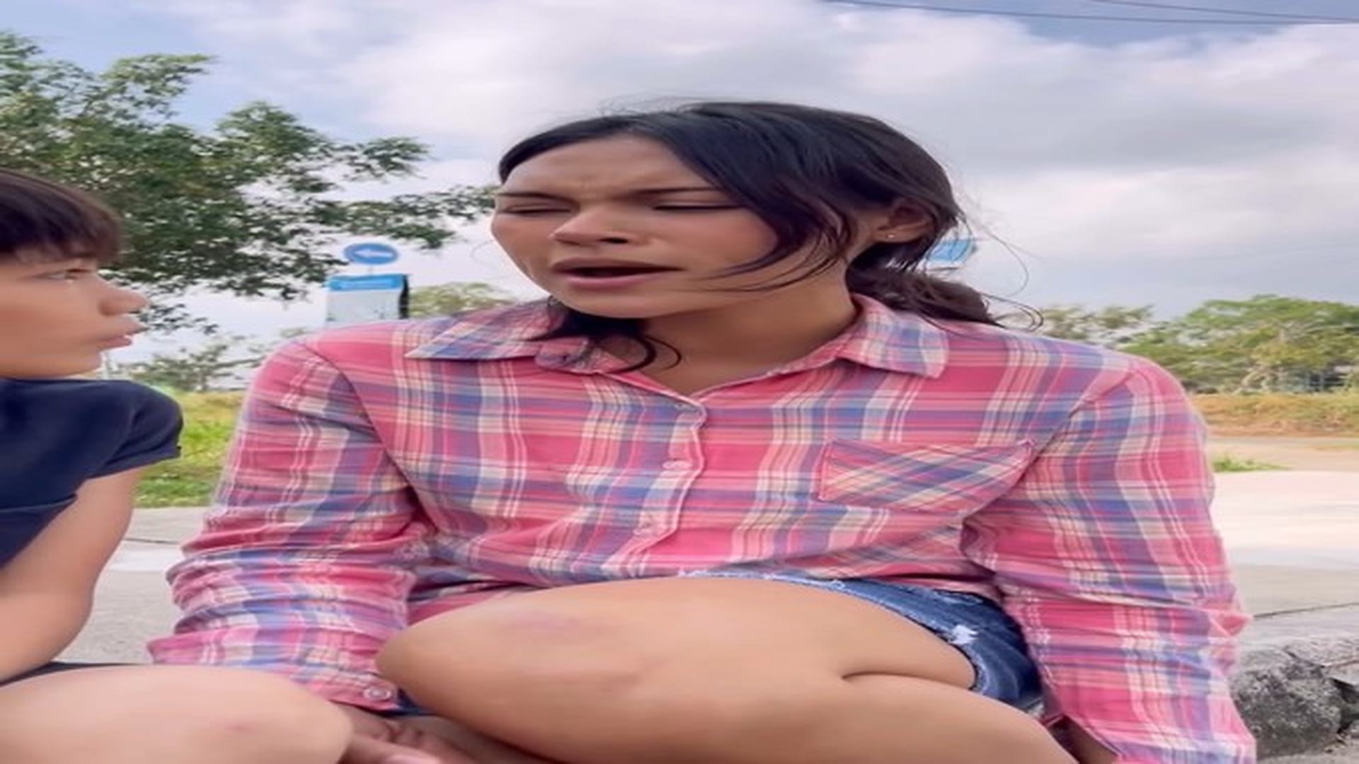A270736 ละครสอนใจ เรื่อง เลวต่อหน้าลูก.webm