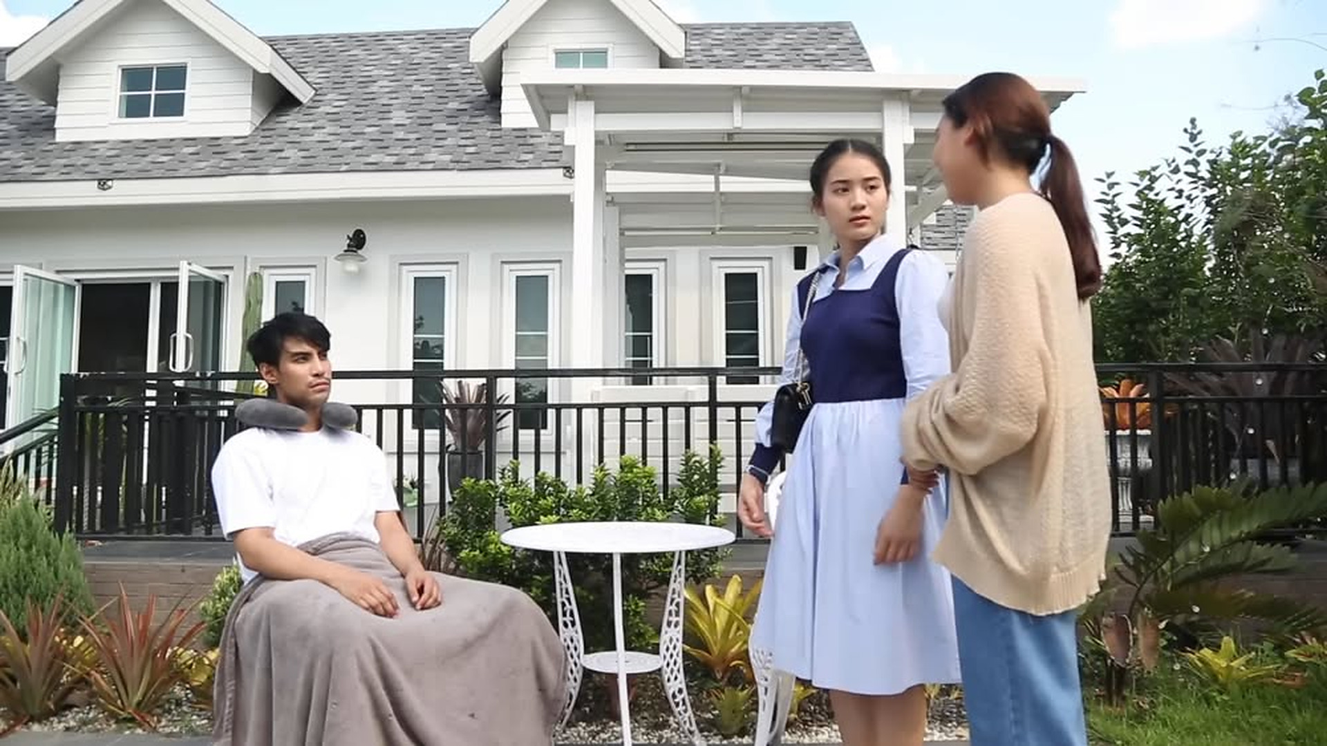 A270778 ละครสอนใจ เรื่อง อยู่เพราะเงิน.mkv