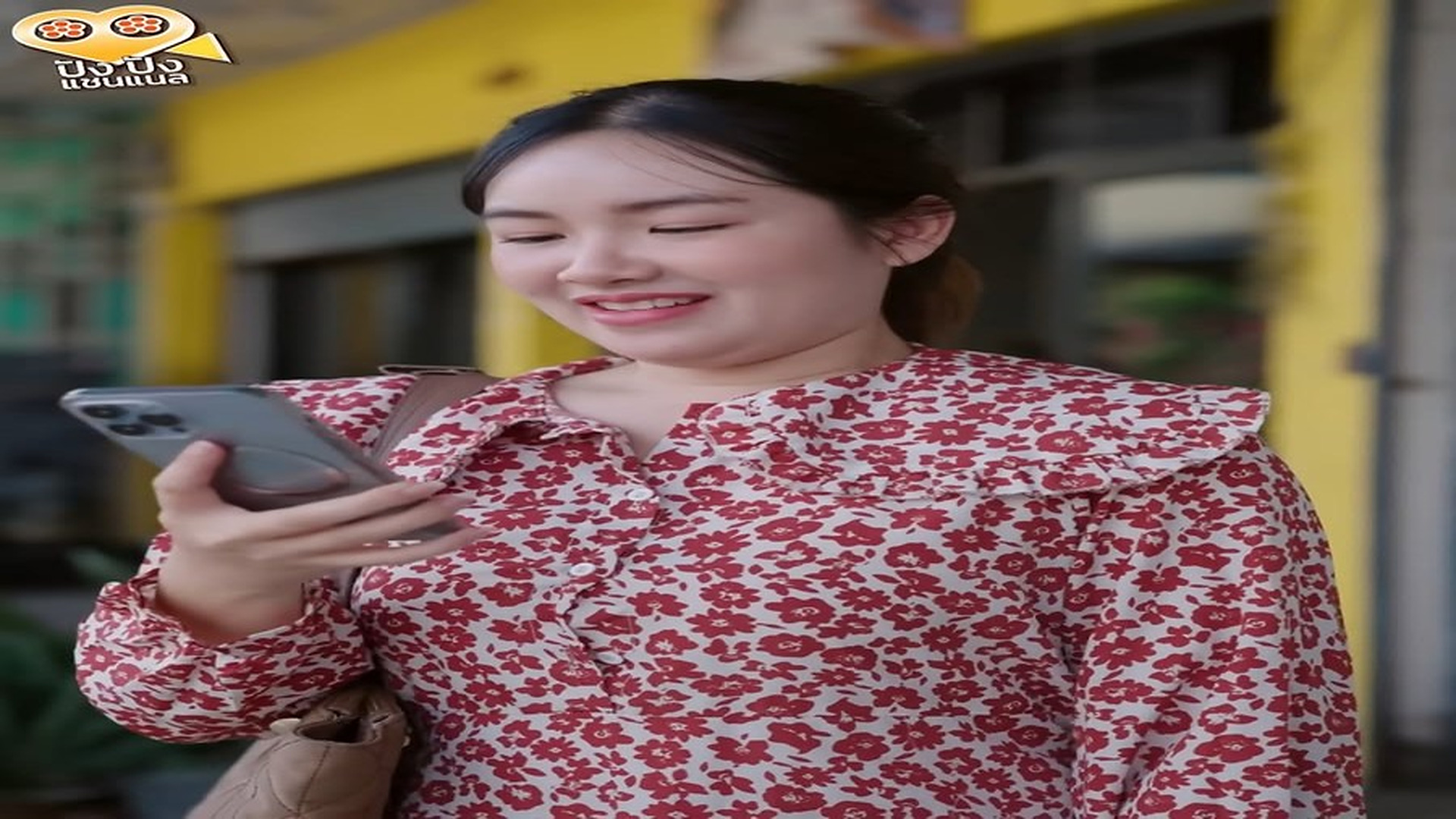 E280709 ยอมไม่มีตังค์..ดีกว่ากลับบ้านไปหาแม่ !! (ละครสั้น) - ปัง ปัง แชนแนล.webm