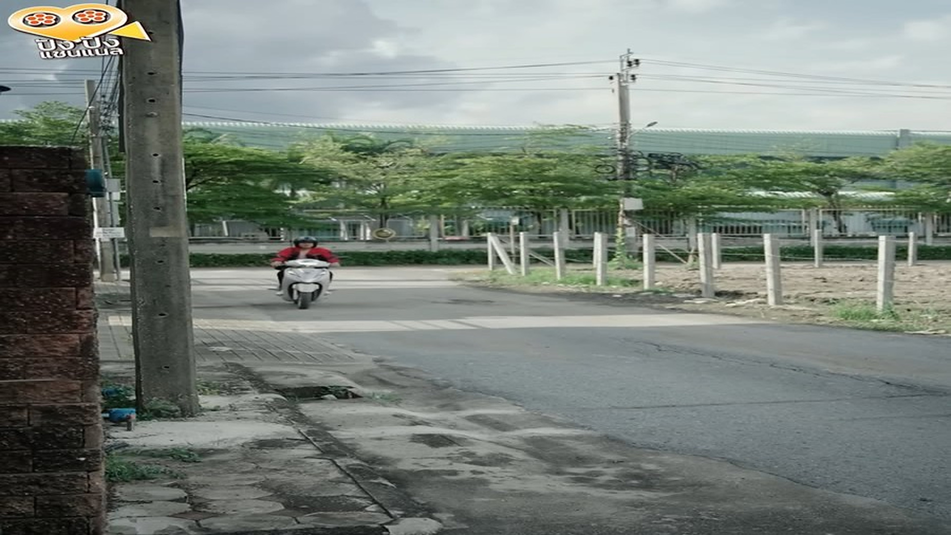 E200750 บ้านนี้สั่งข้าวไปให้ใครกินทุกวัน !! - ปัง ปัง แชนแนล.webm