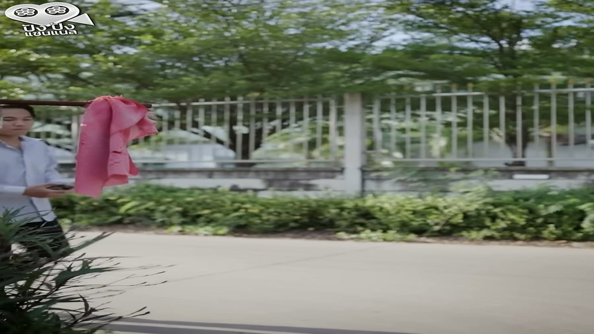 E200741 แม่ค้าไก่ทอด..มีความลับอะไร !! - ปัง ปัง แชนแนล.webm