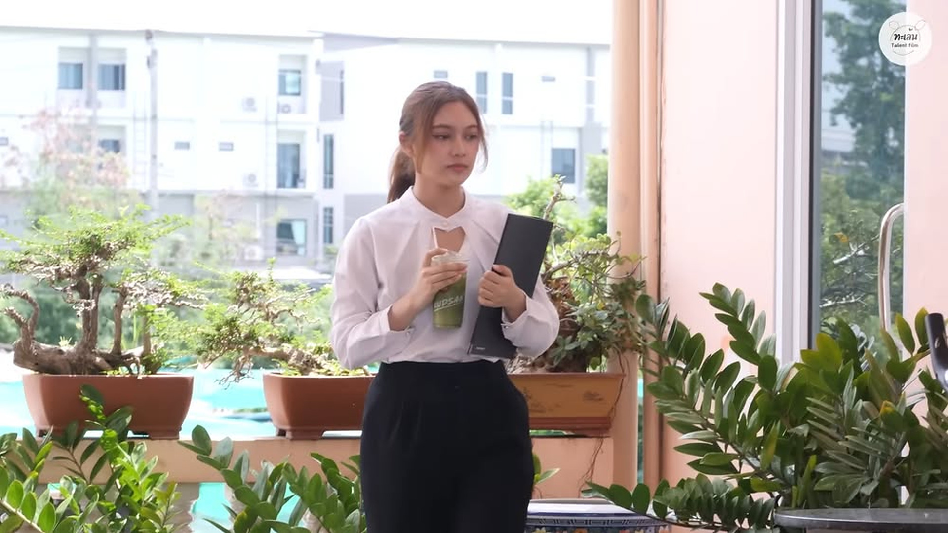 L270729 หนังสั้น : ลูกคนขายควาย ไม่มีทางได้งานหรอก.webm