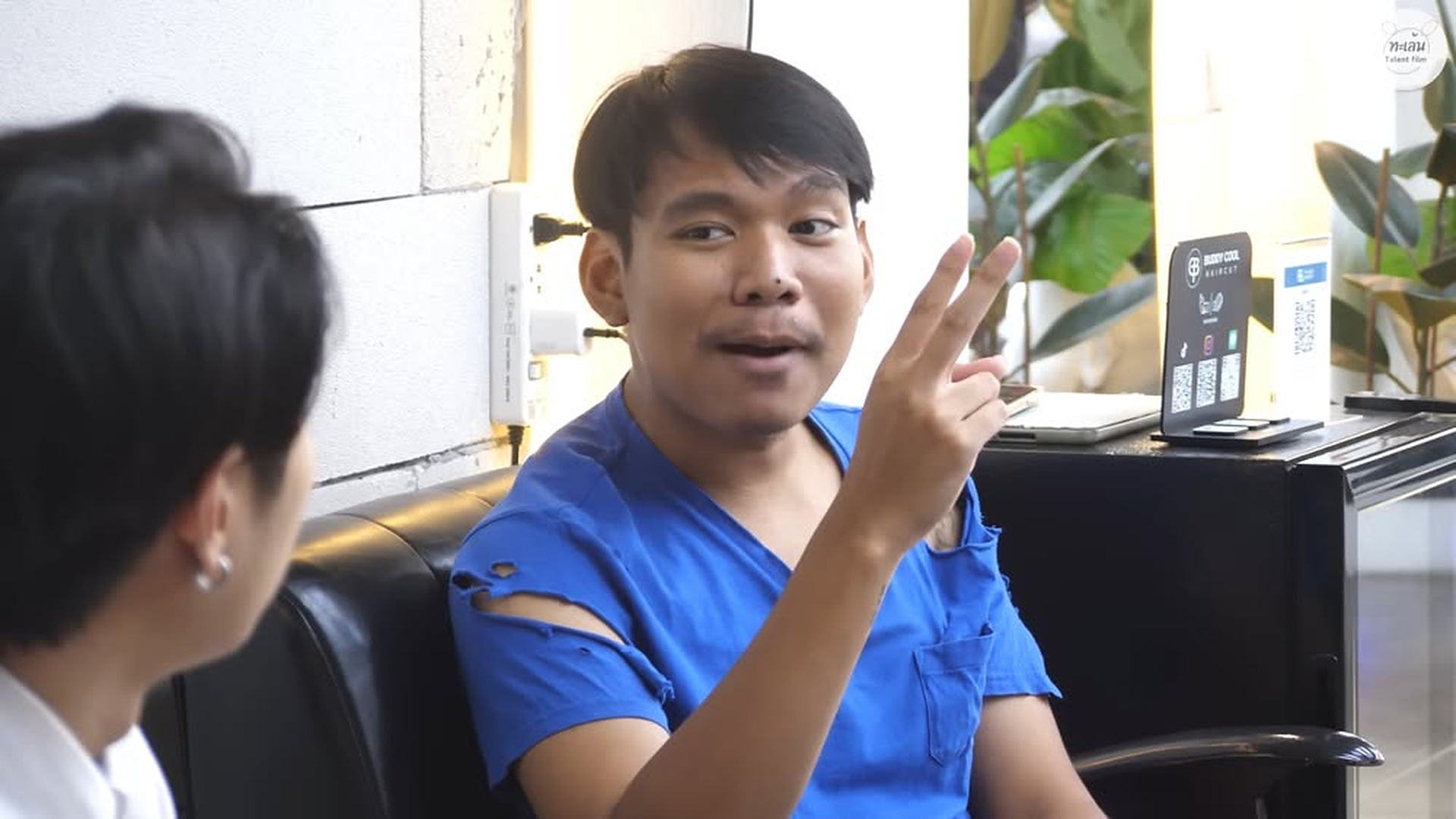 L270715 หนังสั้น : ตัดผมให้คนจร 5ปีต่อมาเขากลับมาตอบแทน.webm