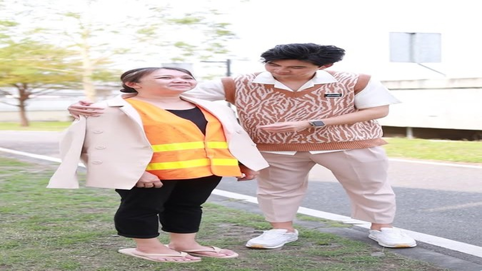 M3107032_ม แฟนสาวเป นโจร จะคบใครด ให ด ๆก อน...!_part2.mp4