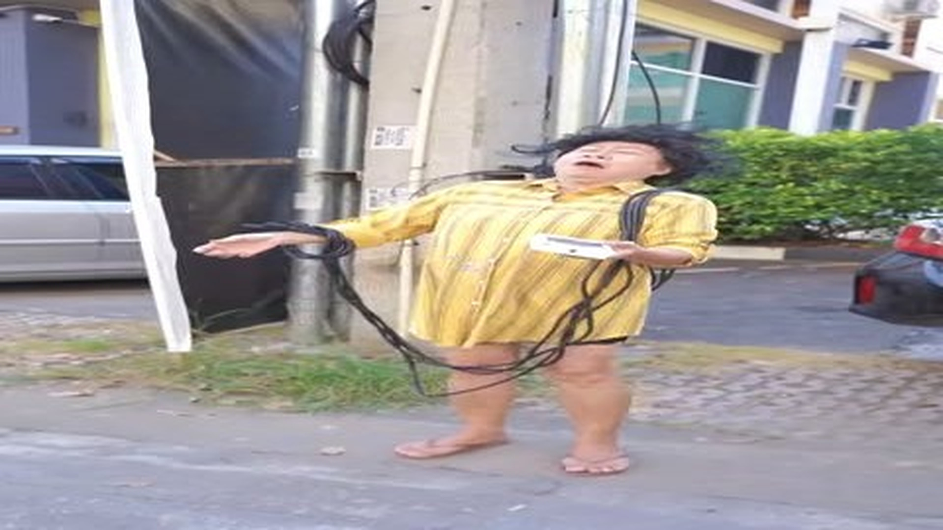 A0805608_ไฟดูดทดสอบพนักงาน.webm