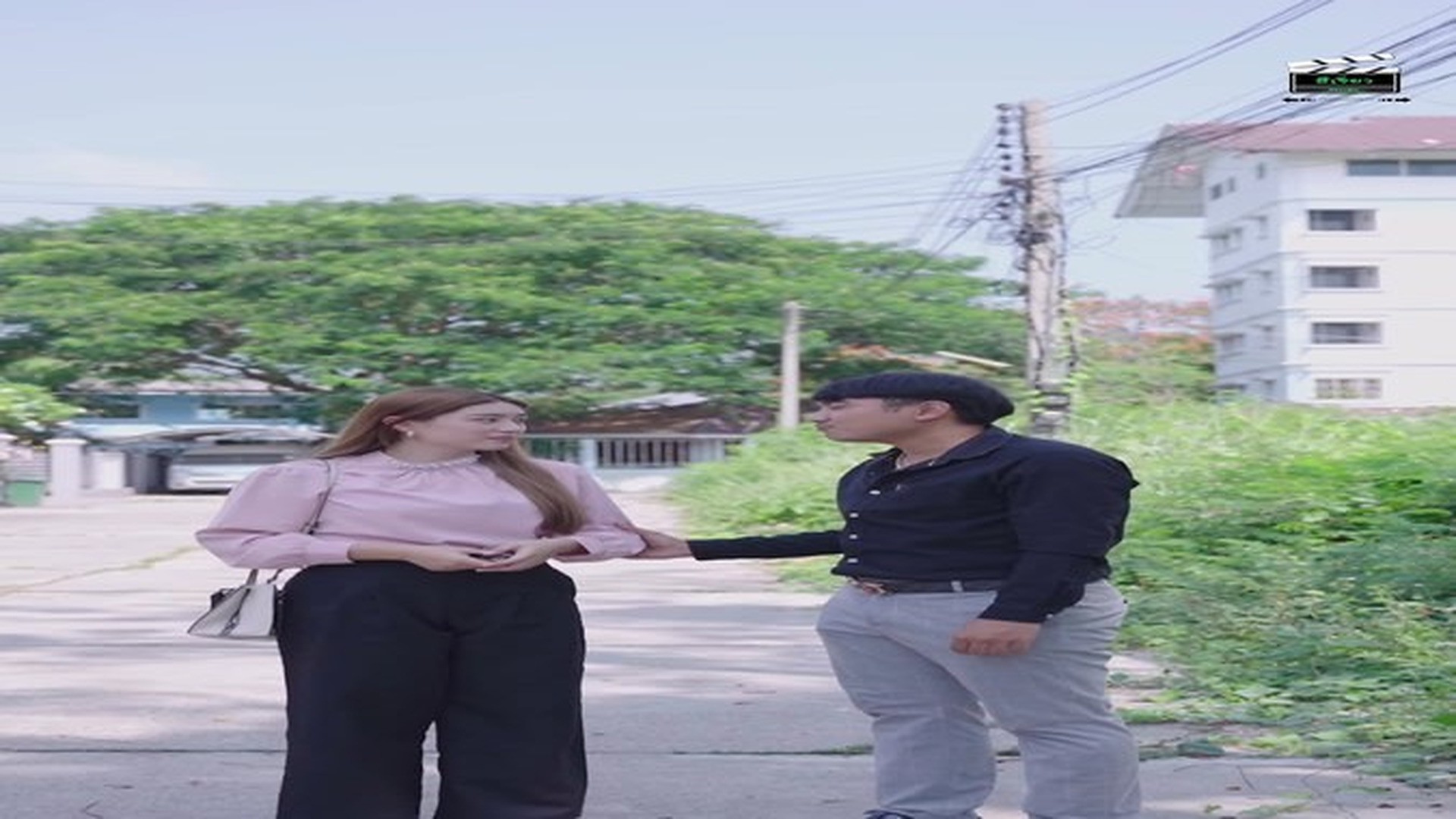 U0108066_คนไหนก นแน ท เป นล กสาวท านประธาน_part2.mp4