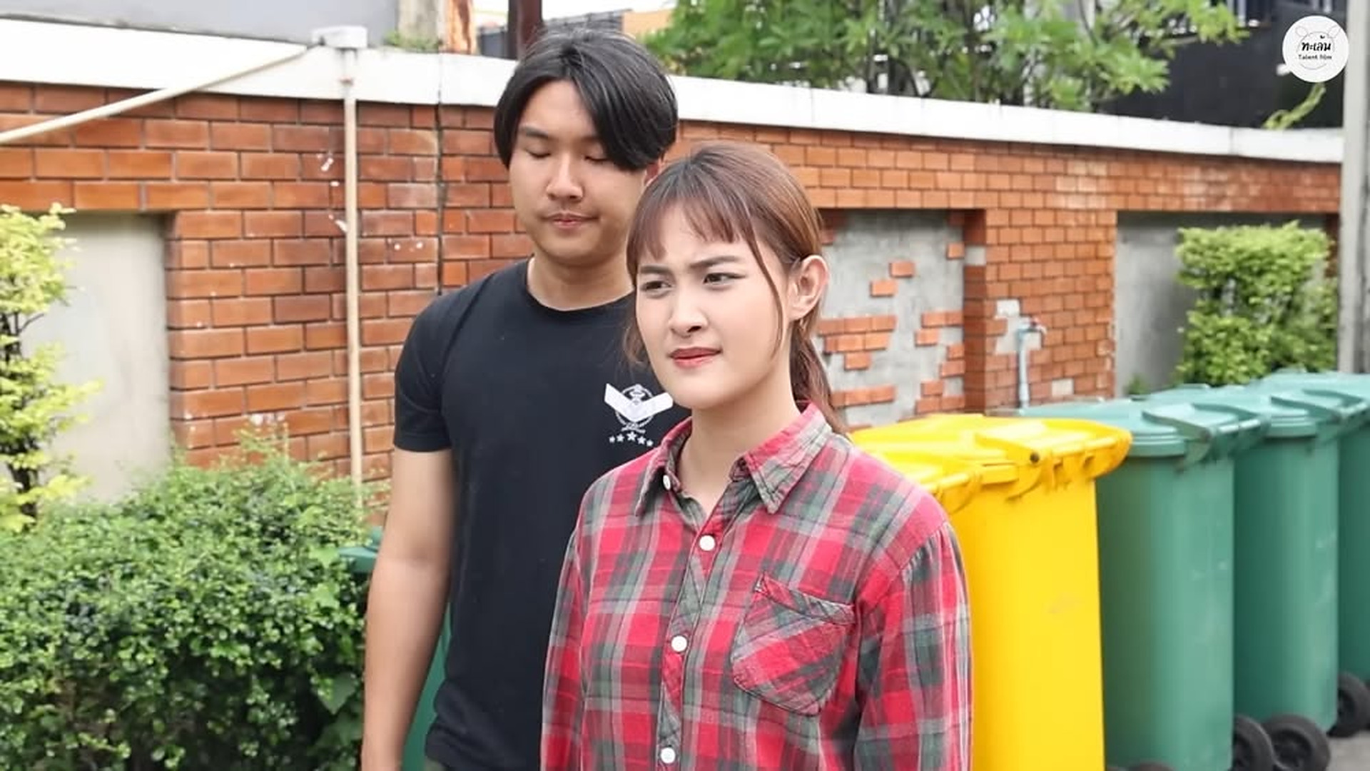 L0813020_หนังสั้น แฟนเก่าโลโซ แต่แฟนเป็นCEOบริษัท.mkv