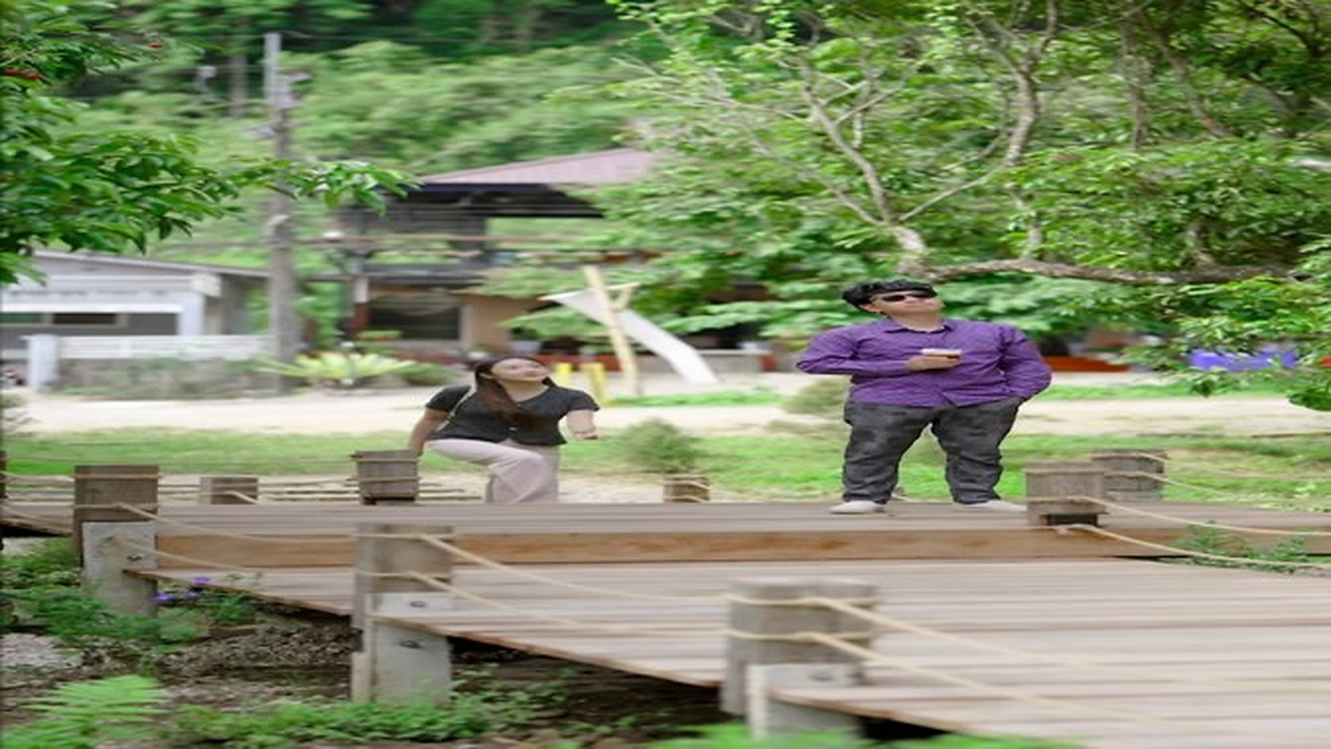 E0818045_มีลูก5คนพอทน กับผัวฝรั่ง5คนพอเลย.mp4