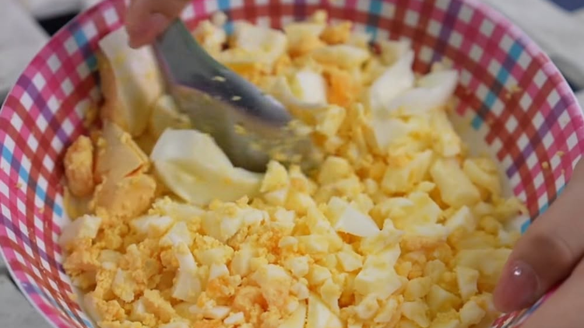B0831024 ปลากระป๋อง อาหารพอดีเงิน ที่คนระดับฉันไม่กิน.mp4